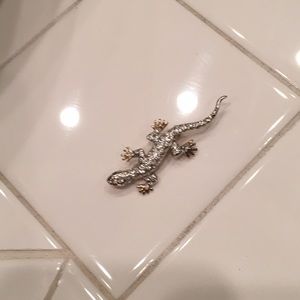 Rhinestone gold salamander broach